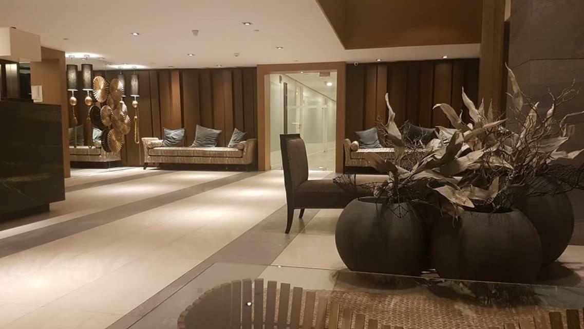 מנילה Azure Urban Resort Maui Unit מראה חיצוני תמונה
