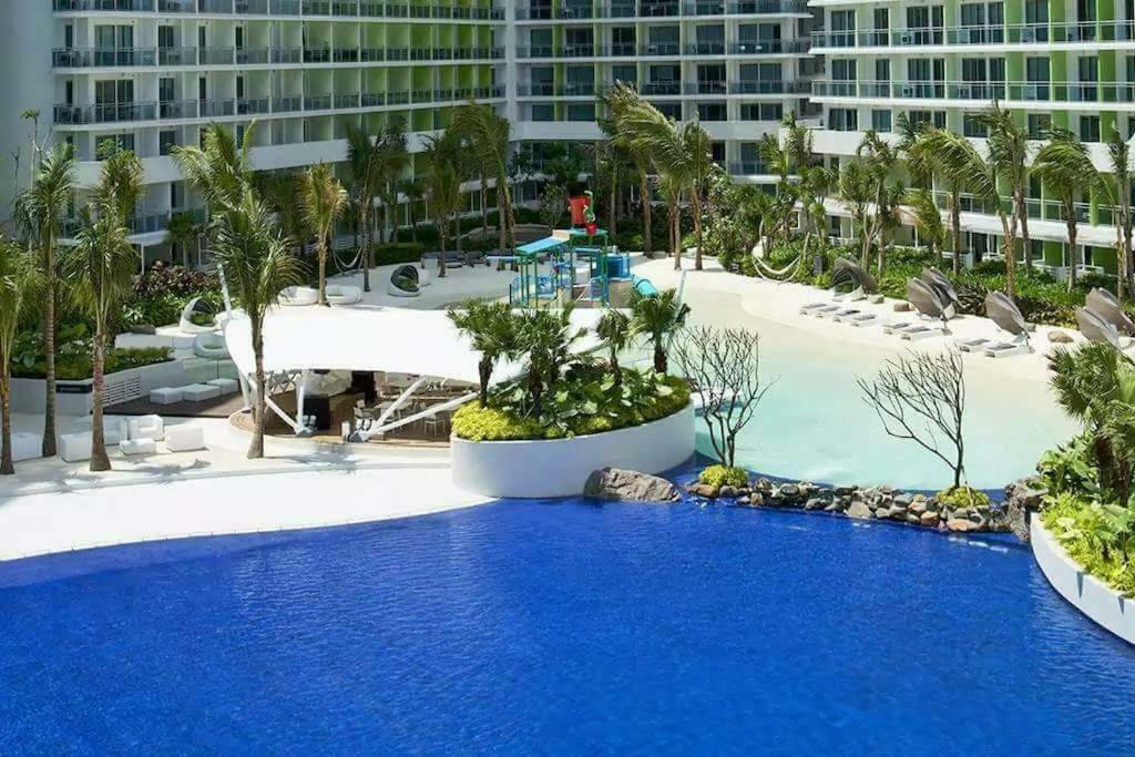 מנילה Azure Urban Resort Maui Unit מראה חיצוני תמונה