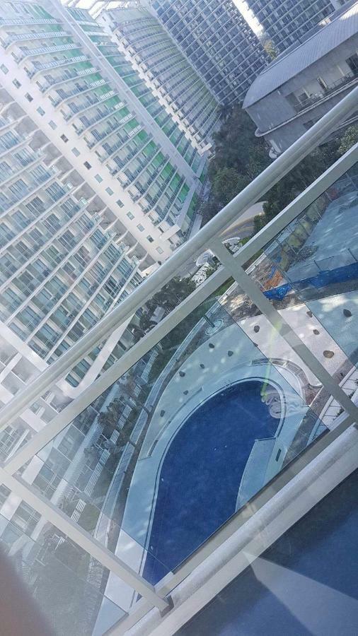 מנילה Azure Urban Resort Maui Unit מראה חיצוני תמונה